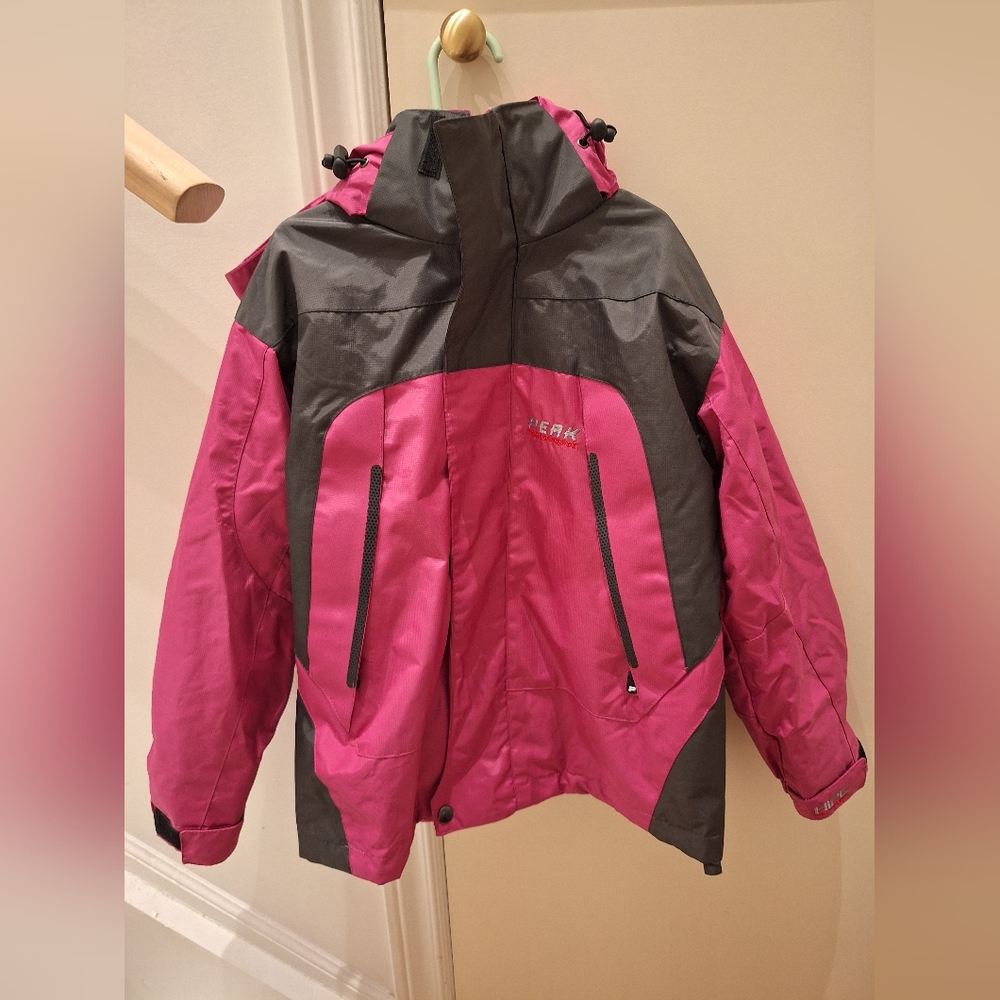 Peak Performance Kids Raincoat in Pink and Gray